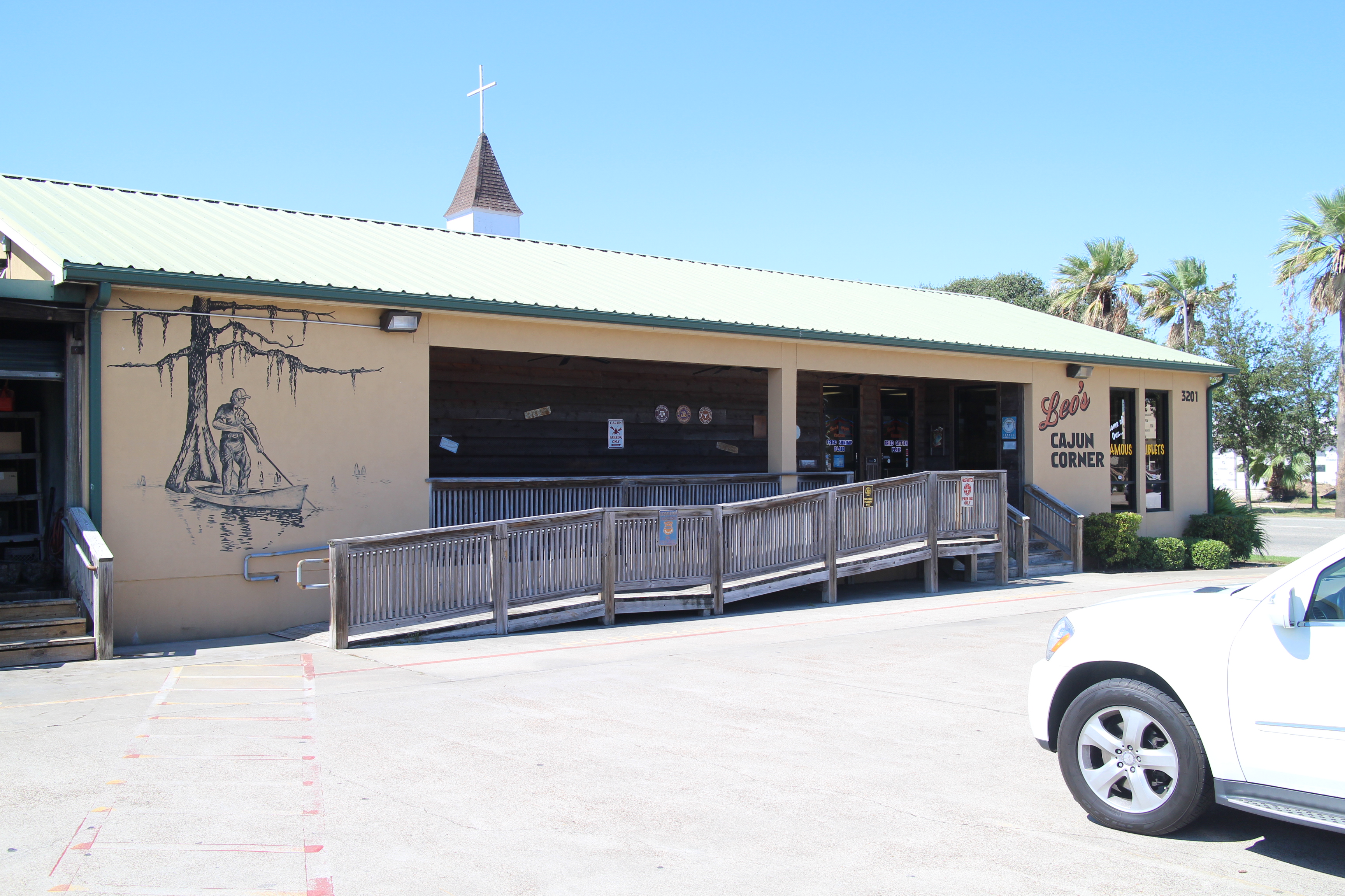 17. Leos Cajun Corner